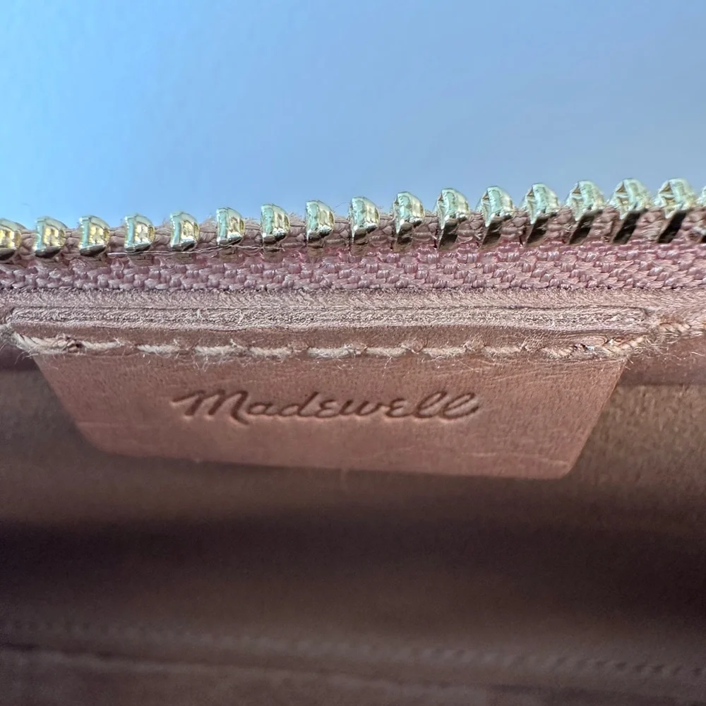 Madewell The Sculptural-Buckle Shoulder Bag in Amber Brown - Picture 6 of 7